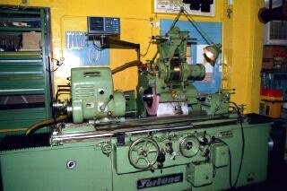 Rectifieuse cylindrique